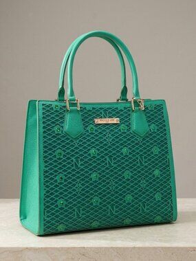 Nicoloe Gracie Tote- Multiple colors